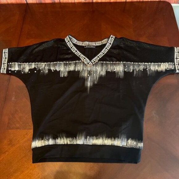 Olyss Black & White V neck Short Sleeve Top With Mesh & Rhinestone Accents Small - Picture 6 of 8